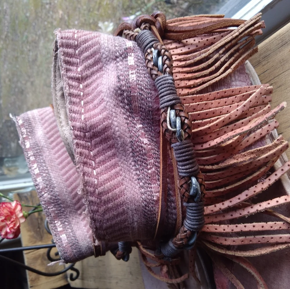 Free People sandals All Leather/Fringe/ Boho Size 7 1/2 (38). Pastel Multi - Picture 3 of 6
